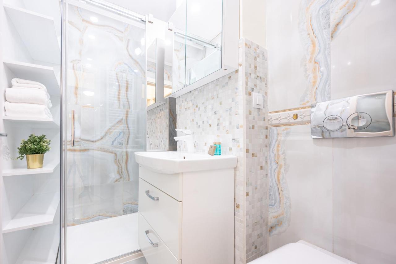 Apartmán Dragos Flat Oradea Exteriér fotografie